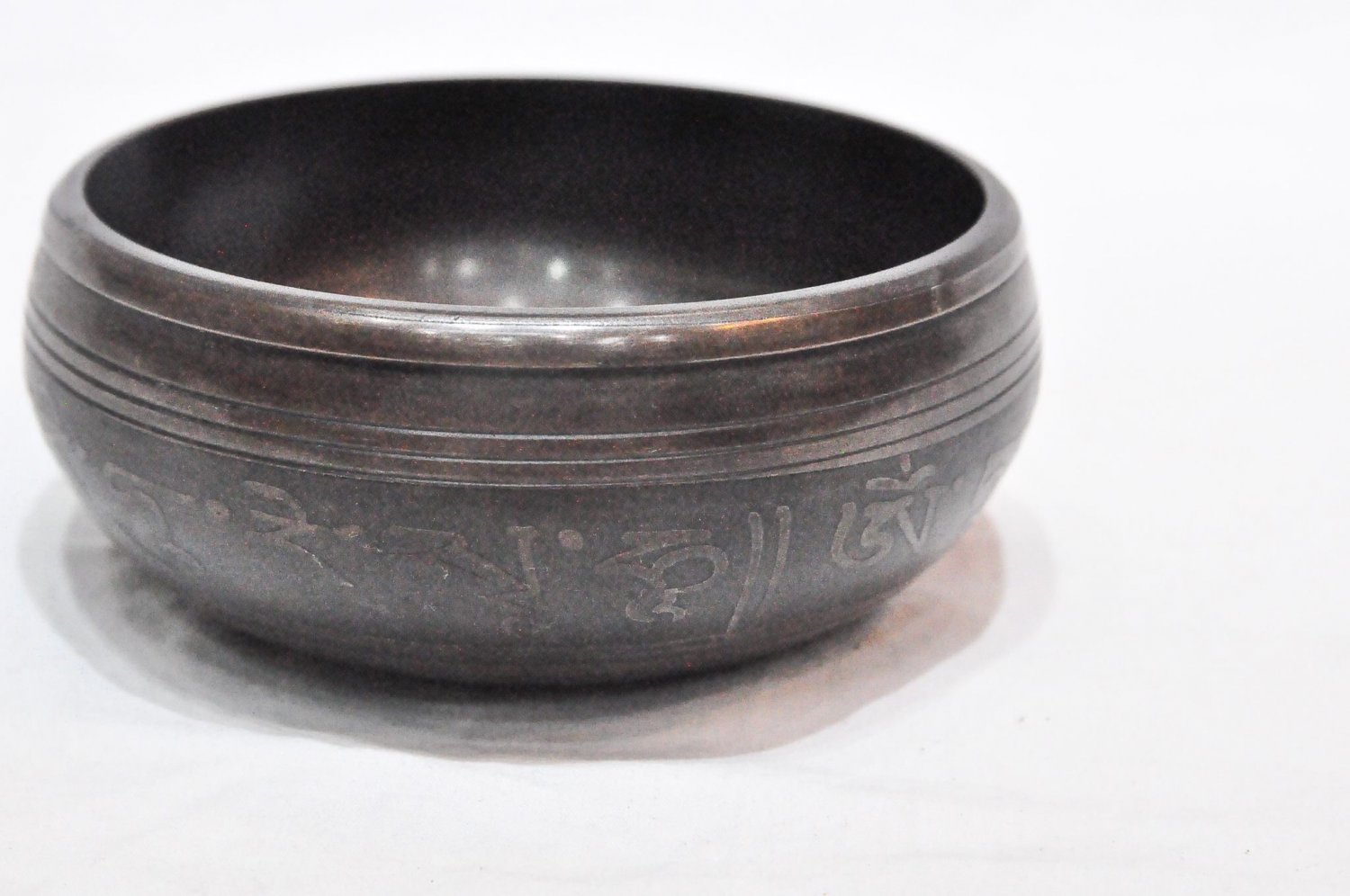 Tibetan Hand Casting Shape Singing Bowl with Green Tara
