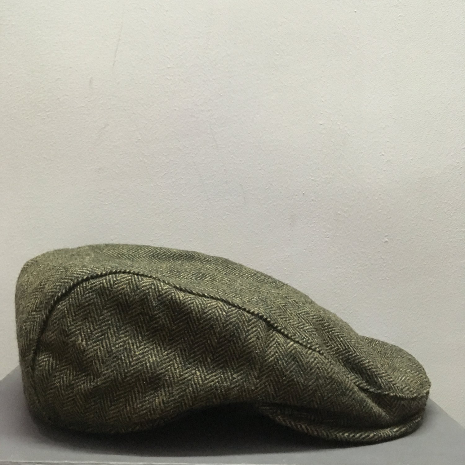Unisex vintage 100% wool Beret cap Size M/L Hat worldwide free shipping rrld