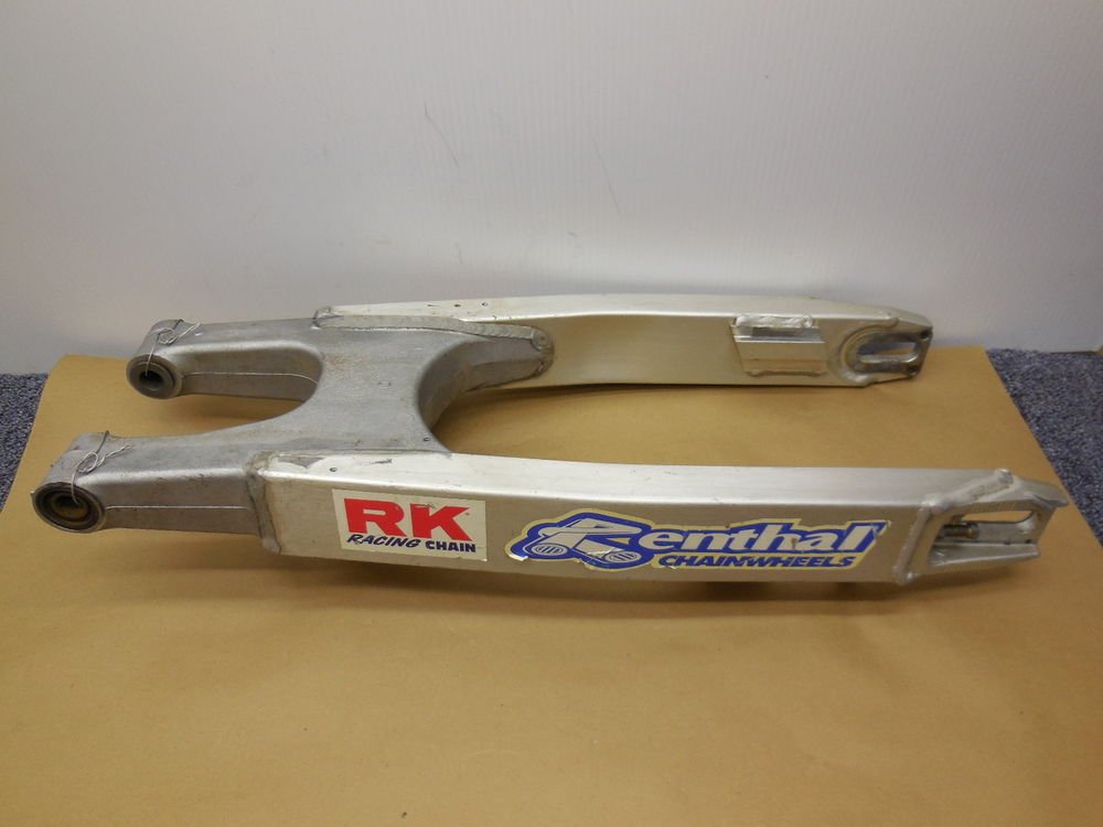 1999 Suzuki RM125 Swingarm rear suspension swing arm 99 RM 125
