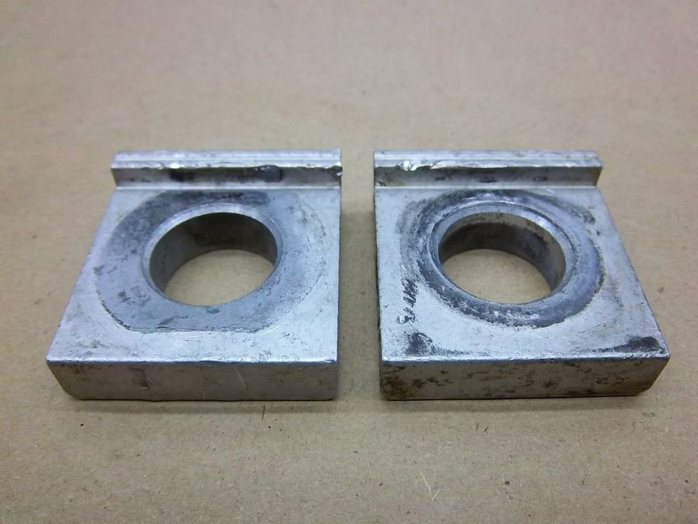 1997 Suzuki RM250 rear wheel axle chain adjusters adjuster blocks 97 RM 250