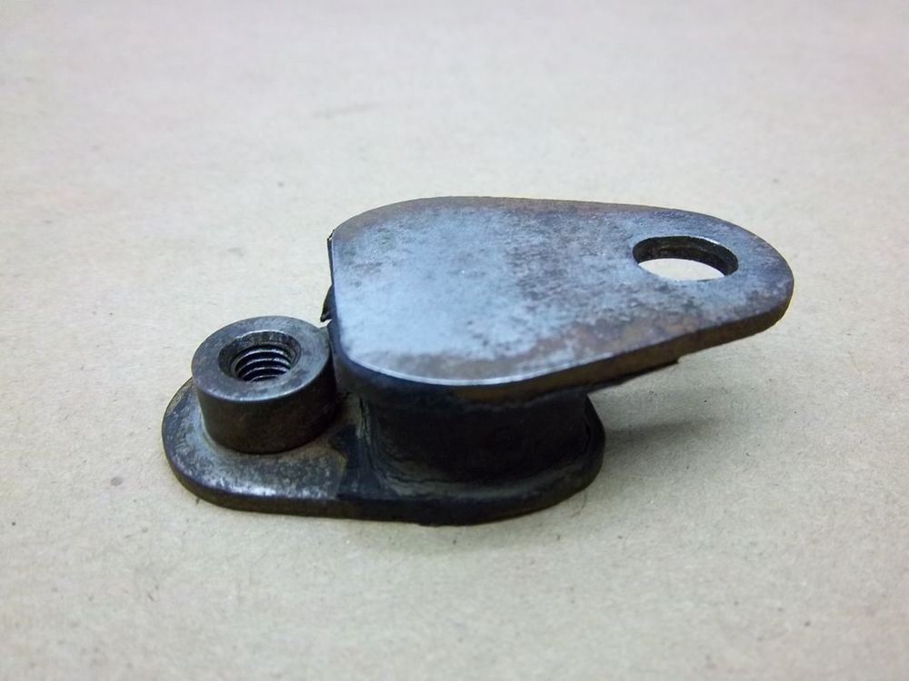 1980 Yamaha IT425 exhaust mount damper bracket hanger 80 IT 425