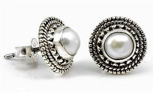 Pure 925 Sterling Silver Solid Stud Earrings Studded with Fresh Water Pearl