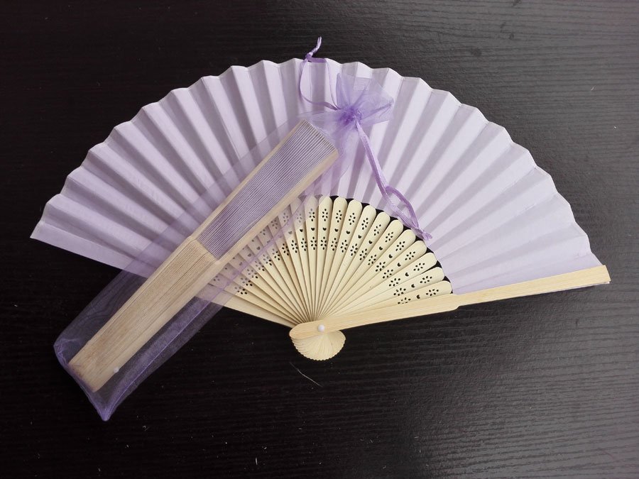 Free Shipping 20Pcs/Lot Plain Purple Paper Hand Fans for Wedding 21cm with Organza Gift Bag