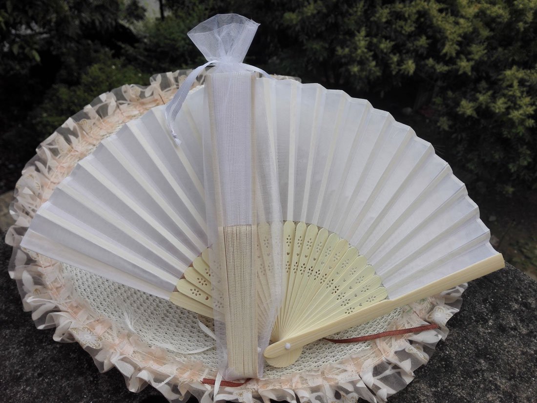 Free Shipping 20Pcs/Lot Plain White Silk Hand Fans for Wedding 21cm with Organza Gift Bag
