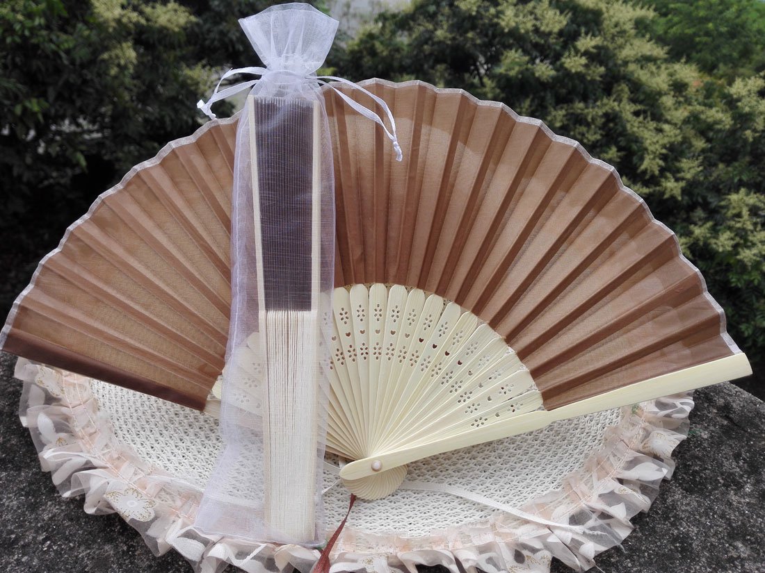 Free Shipping 20Pcs/Lot Plain Coffee Silk Hand Fans for Wedding 21cm with Organza Gift Bag