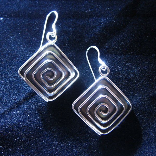Thai Hill Tribe Earrings Fine Silver karen tribal Spiral Square ER144