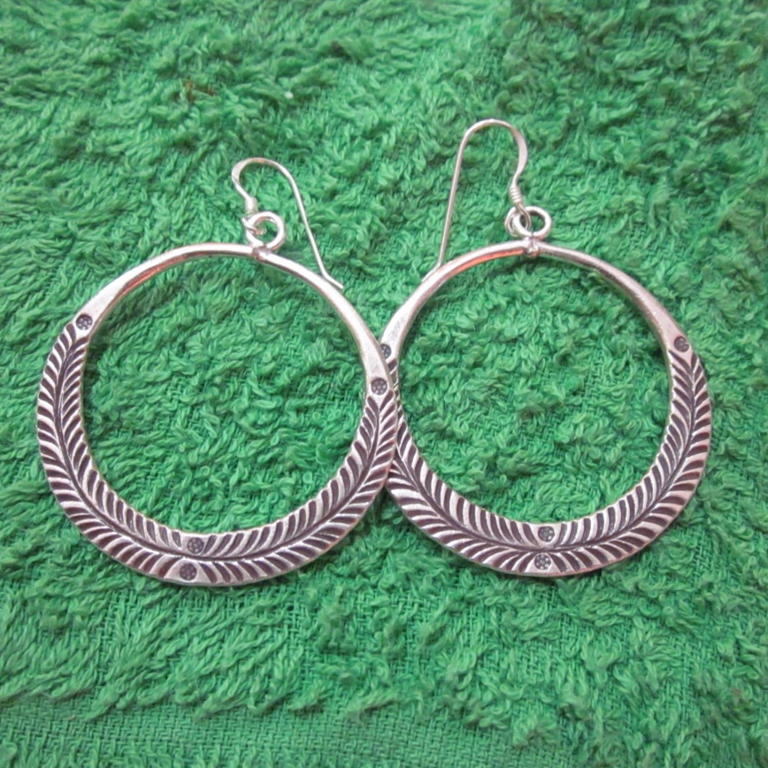 Thai Hill Tribe Earrings Fine Silver Fashions Dangle Engraved Rounds
