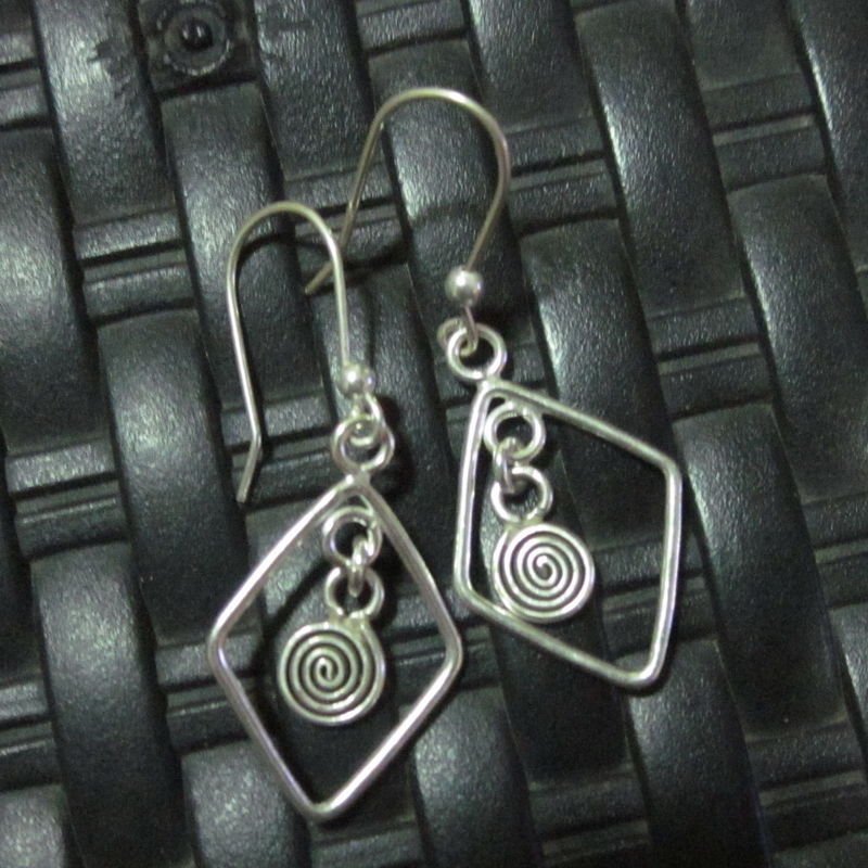Thai Hill Tribe Earrings Fine Silver Ohrringe Fashion Drop Dangle CS1234