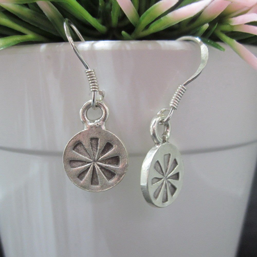 Thai Hill Tribe Stud Earrings Pure Fine Silver Ethnic Round Little Dangle R528
