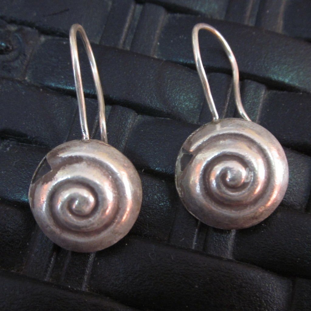 Fine Silver Earrings Hill Tribe Karen argento orecchini oorbellen Spiral Shell