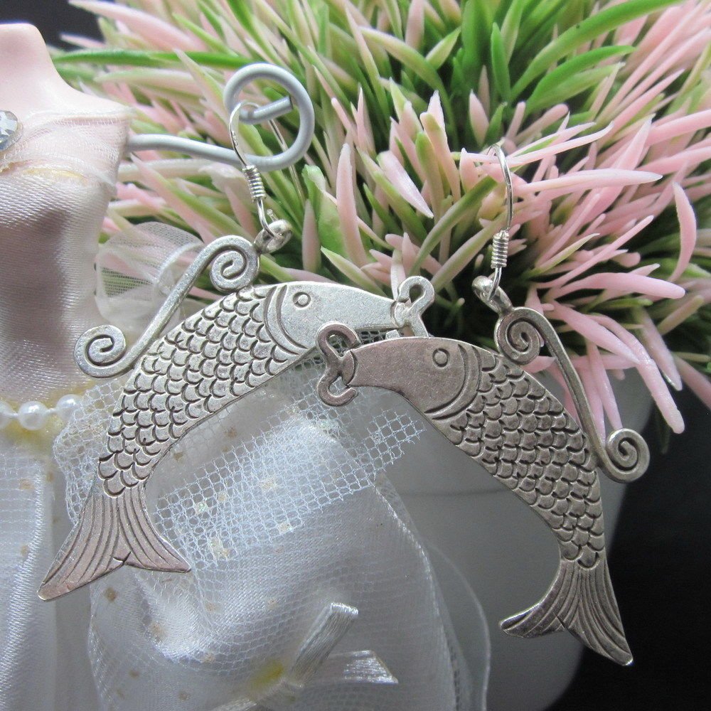 Thai Hill Tribe Earrings Pure Silver Ethnic Pisces Lovely Couple Fish R516