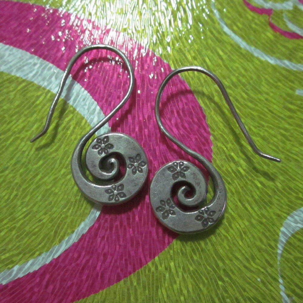 925 Fine Pure Silver Earrings Thai Jewelry Lovely Accessories Spiral Snow Flake
