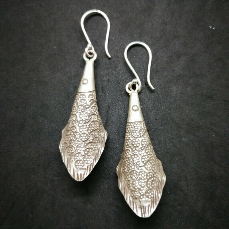 Fine 925 Silver Earrings Vintage Tribal Short Multiple dots Skin Fish 60 mm