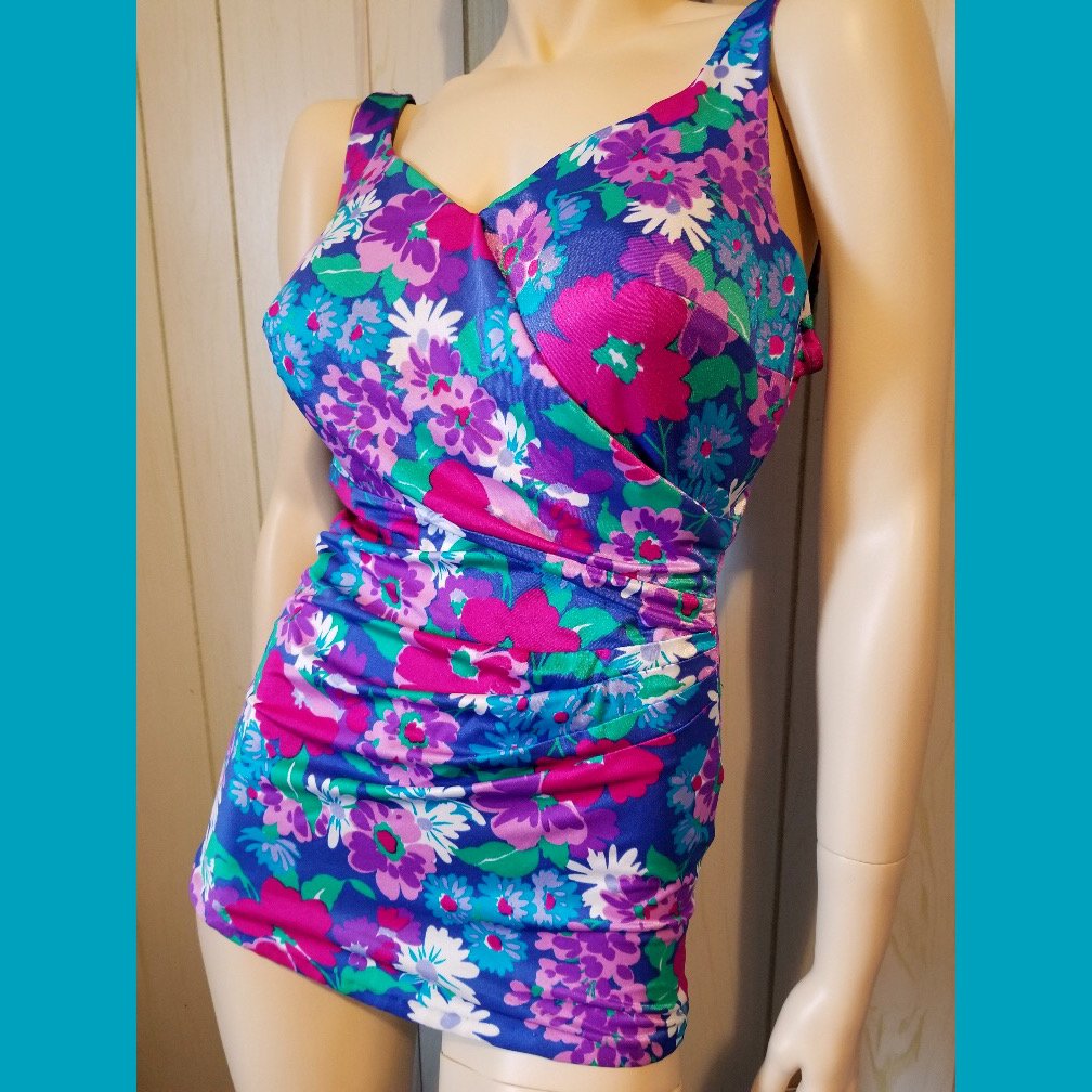 Vintage 70s Beach Bombshell ROXANNE Pin Up One Piece Blue Floral Swimsuit Bathing Suit 16/38D