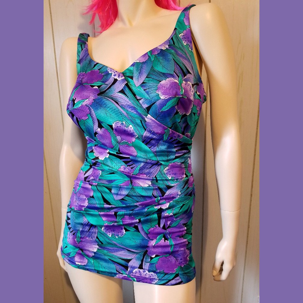 Vintage 70s Beach Bombshell Roxanne Pin Up One Piece Purple Floral Swimsuit Bathing Suit 1638d 5352