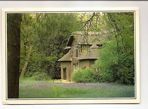 POSTCARD - Queen Charlotte's Cottage, Royal Botantic Gardens Kew, London UK