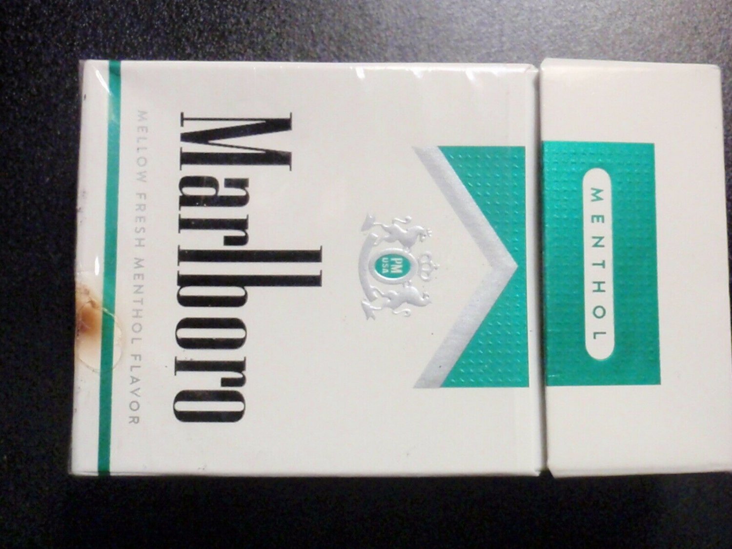 EMPTY CIGARETTE PACK collectible USA MARLBORO MENTHOL DC tax label
