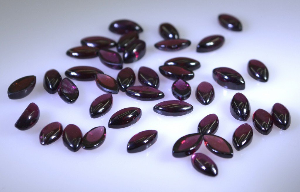 Garnet loose Stone 1 Pieces 4 x 8 mm Marquise Red cabochon Gemstone