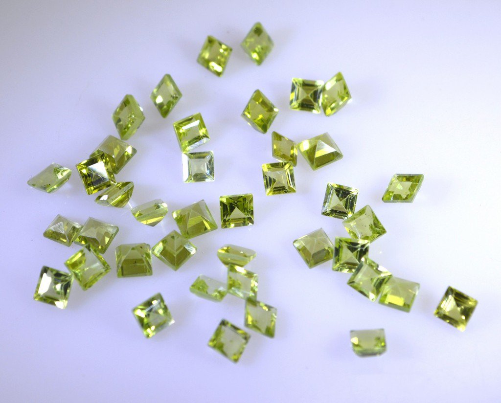 peridote loose Stone 1 Pieces 3 x 3 mm Princess Green faceted Gemstone