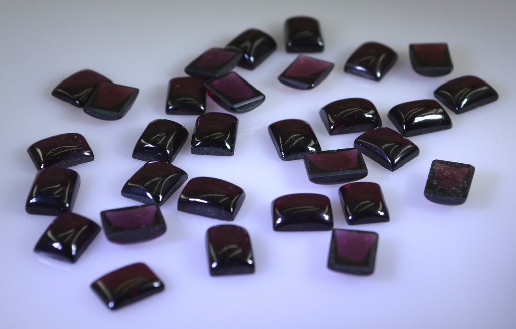 Garnet loose Stone 1 Pieces 6 x 8 mm Emerald cut Red cabochon Gemstone