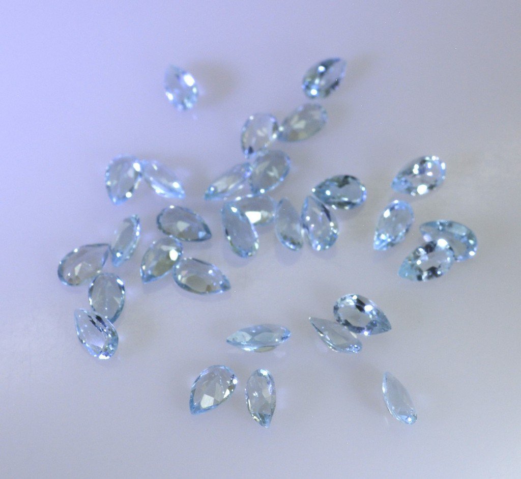 Blue topaz loose Stone 1 Pieces 3 x 5 mm Pear Blue faceted Gemstone