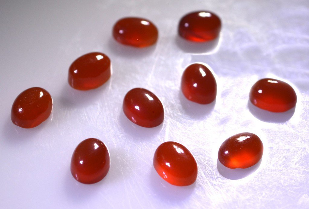 Red onyx loose Stone 1 Pieces 5 x 7 mm Oval Red cabochon Gemstone