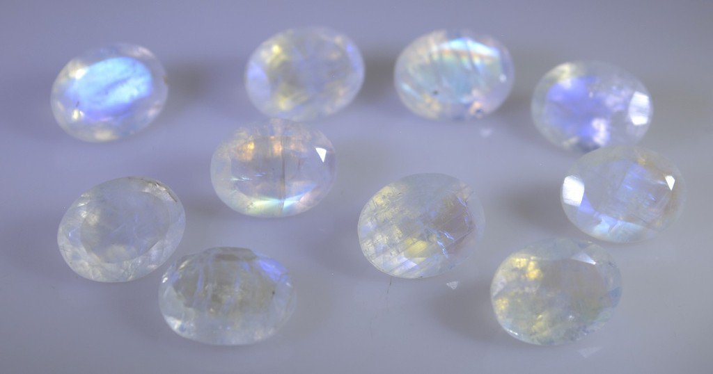Rainbow Moonstone loose Stone 1 Pieces 7 x 9 mm Oval Multi faceted Gemstone