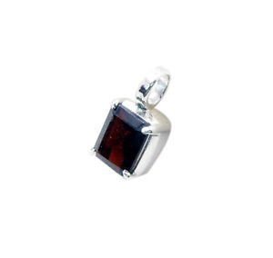 Riyo Garnet Ethnic Silver Jewelry Red Carpet Style Pendant L 0.5in Spgar-26014