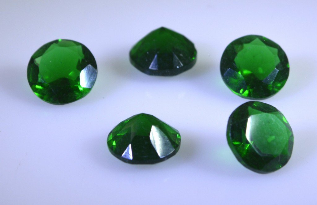 synthetic cubic zirconia Emerald cz loose Stone 1 Pieces 8 x 8 mm Round Green fa