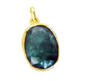 Riyogems Indi Emerald 18kt Y Gold Fashion Butterfly Pendant L 1.5in Gppiem-32028