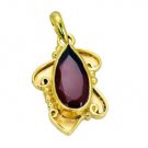 Riyogems Red Onyx 18 Ct Ygold Plating Pyramid Pendant L 1.5in Gppron-66022