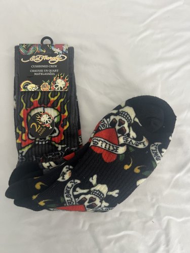 ED HARDY UNISEX Cushioned Crew Socks 2 Pack Size M/L 6-12 Grey NWT $28.00
