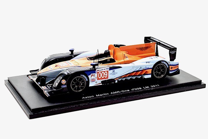 ASTON MARTIN AMR-One - nº 009 Le Mans 2011 Spark - Fernandez / Meyrick / Primat - Racing Modelismo