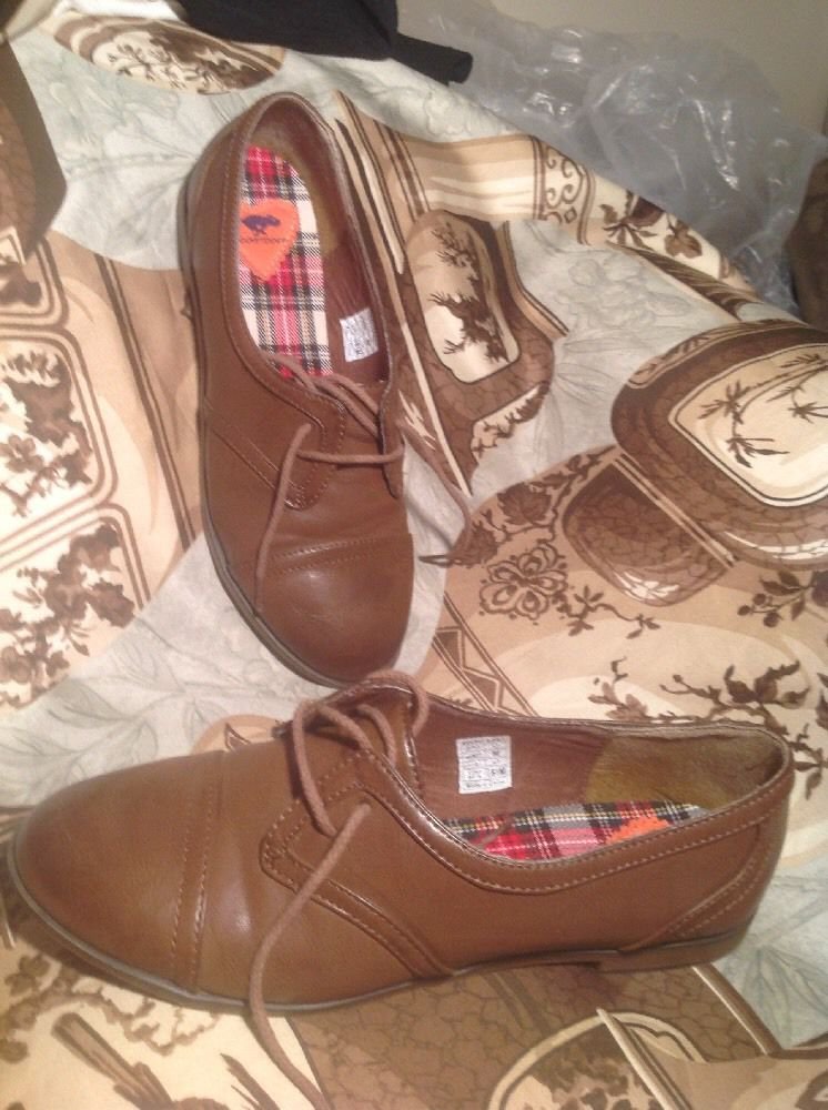 ROCKET DOG LARISSA BROMLEY BROWN LACE UP OXFORDS CAP TOE FASHION SHOES SIZE 8.5M