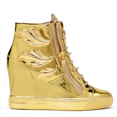 *Brand New* Authentic Gold mirrored patent leather upper Wedge Cruel