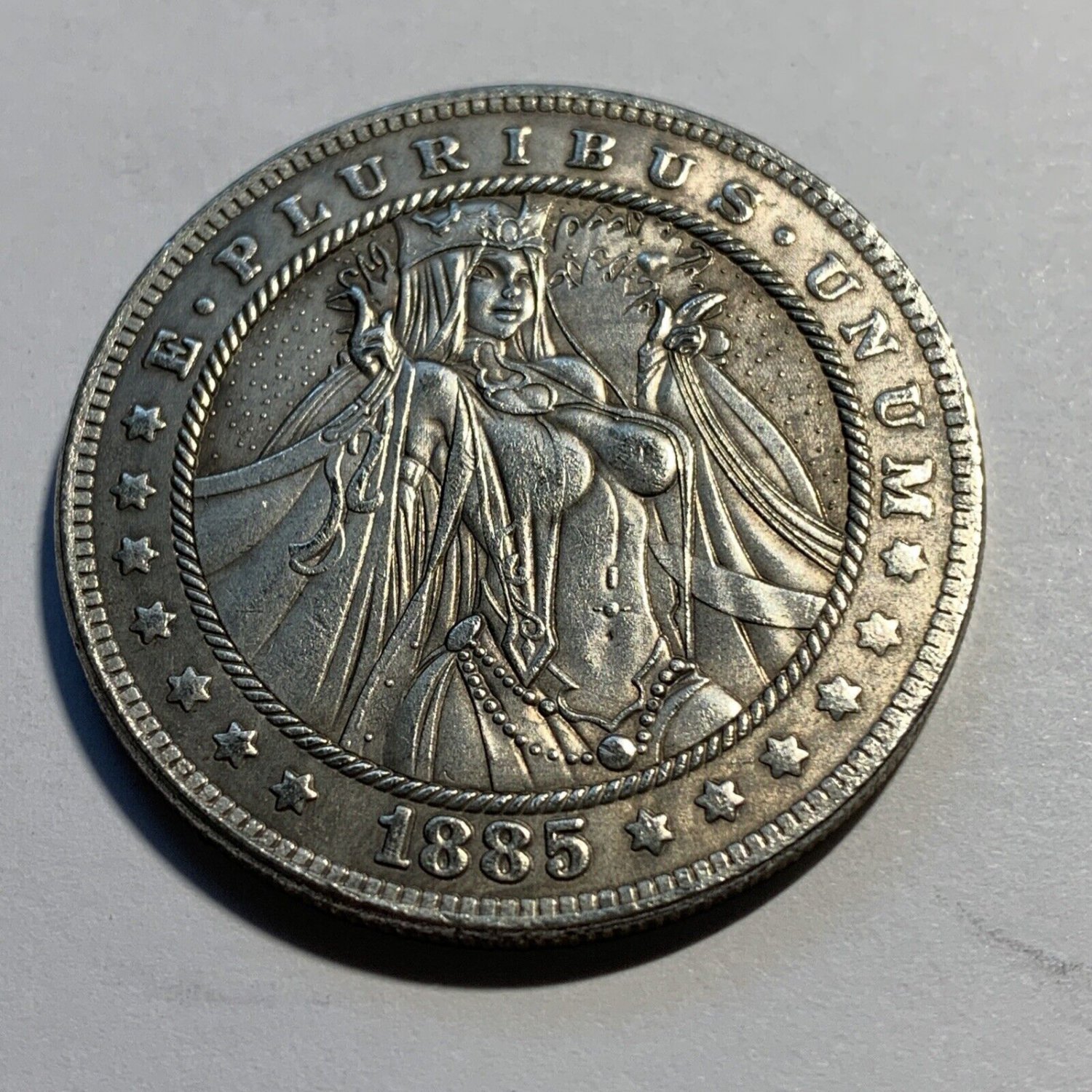 Sexy Queen Has Arrived Novelty Good Luck Heads Tails Challenge Coin 1445