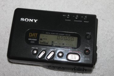 Sony DAT Player / Recorder TCD-T8 - Powers On -Main Unit For