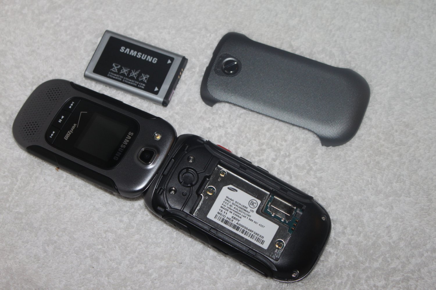 Samsung Convoy 3 SCHU680 Verizon Rugged Military Designed Flip Phone Black