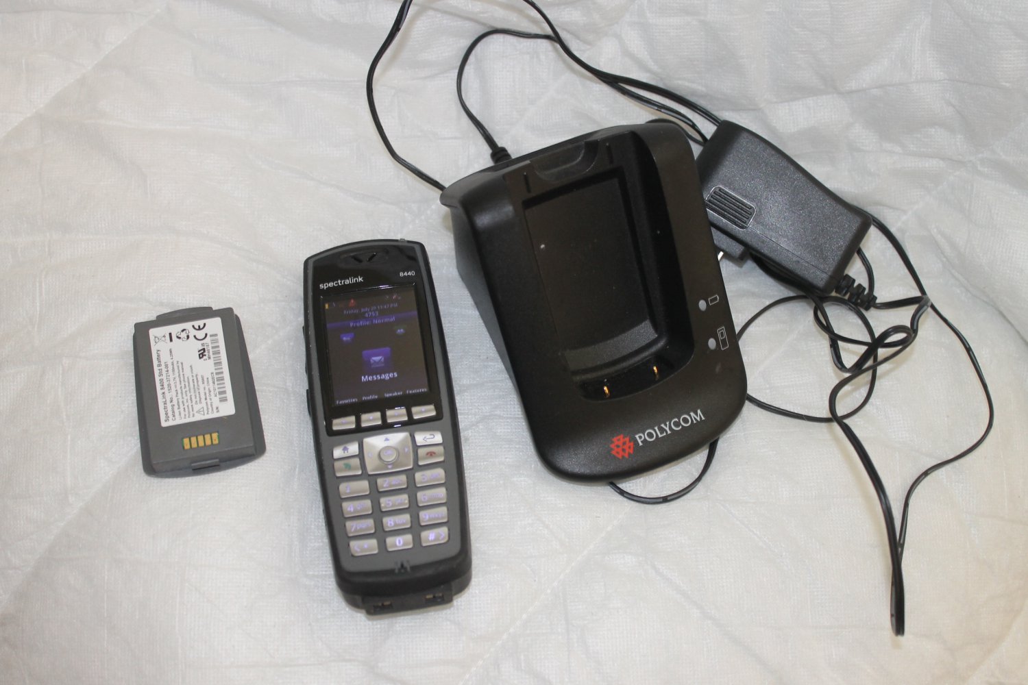 SpectraLink wireless 8440 VoIP phone With Charger and Extra battery Tested