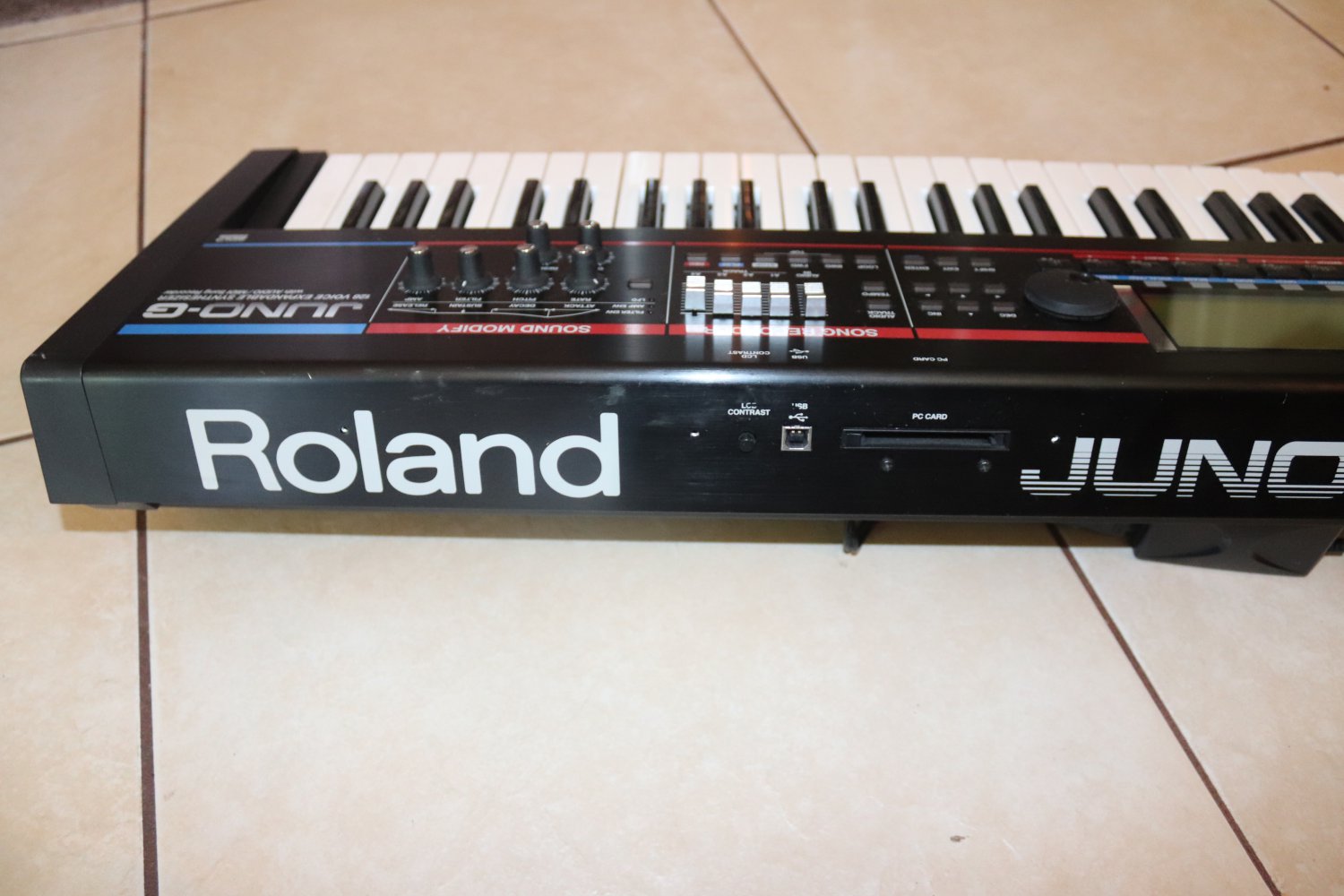 Roland JUNOG synthesizer Excellent outside shape For No power Fix