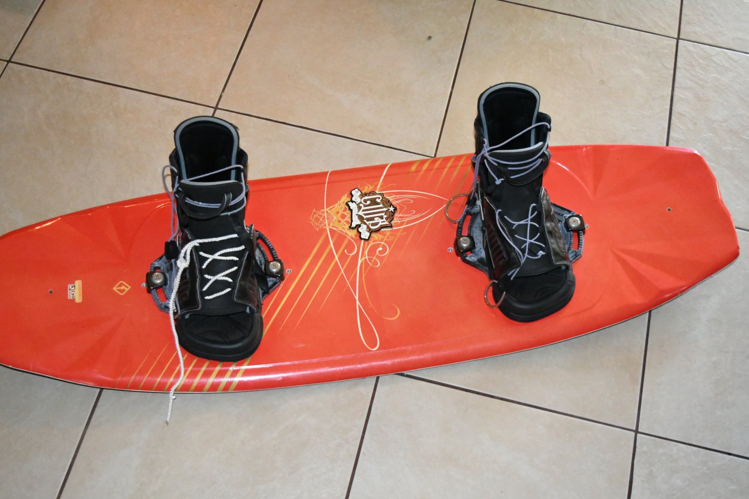 cwb Kink or Pure wakeboard 134CM with bindings 515 11/20
