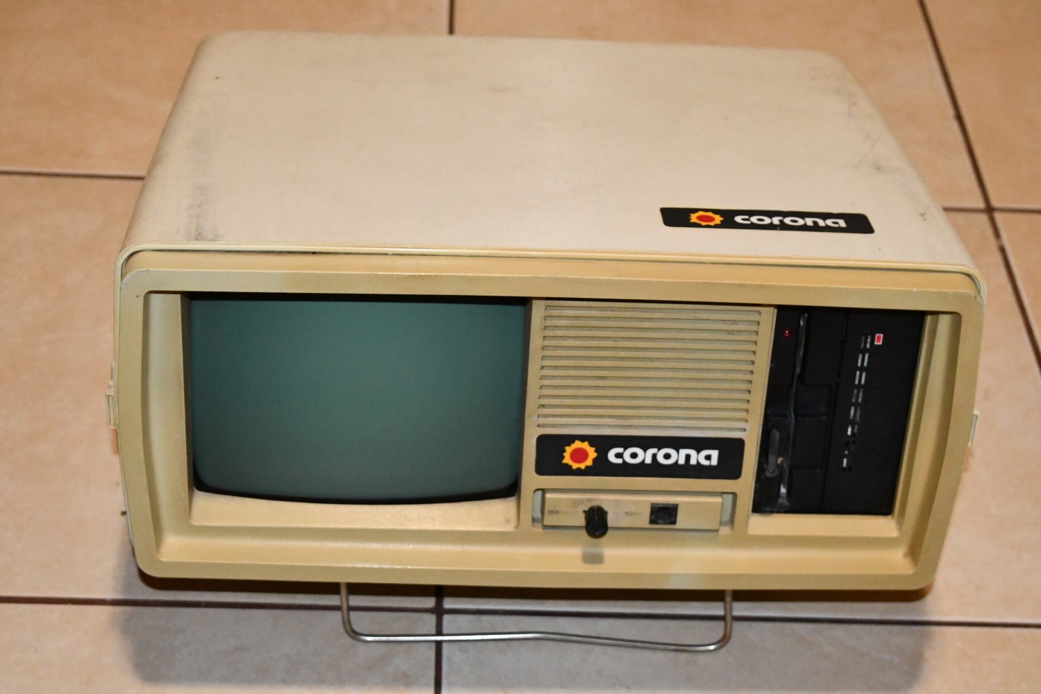 Corona Data Systems Vintage Computer PPC-22 powers no display on as is 515c