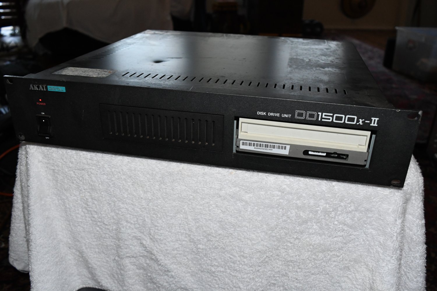 VINTAGE AKAI DISK DRIVE UNIT DD1500X-II V-RARE POWERS-UNTESTED-ON AS IS 515C
