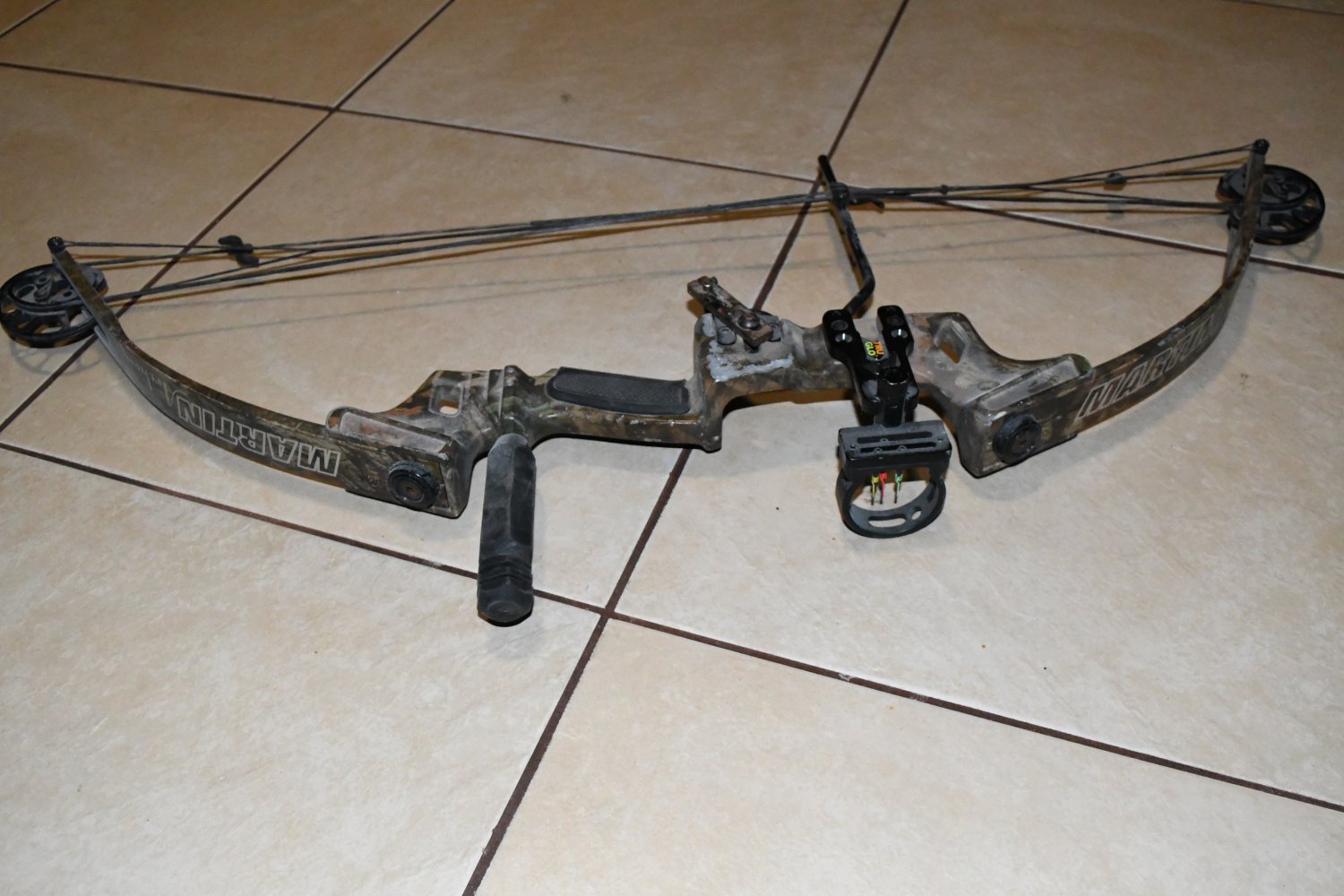 martin jaguar compound hunting bow very rare 515c1 2/22