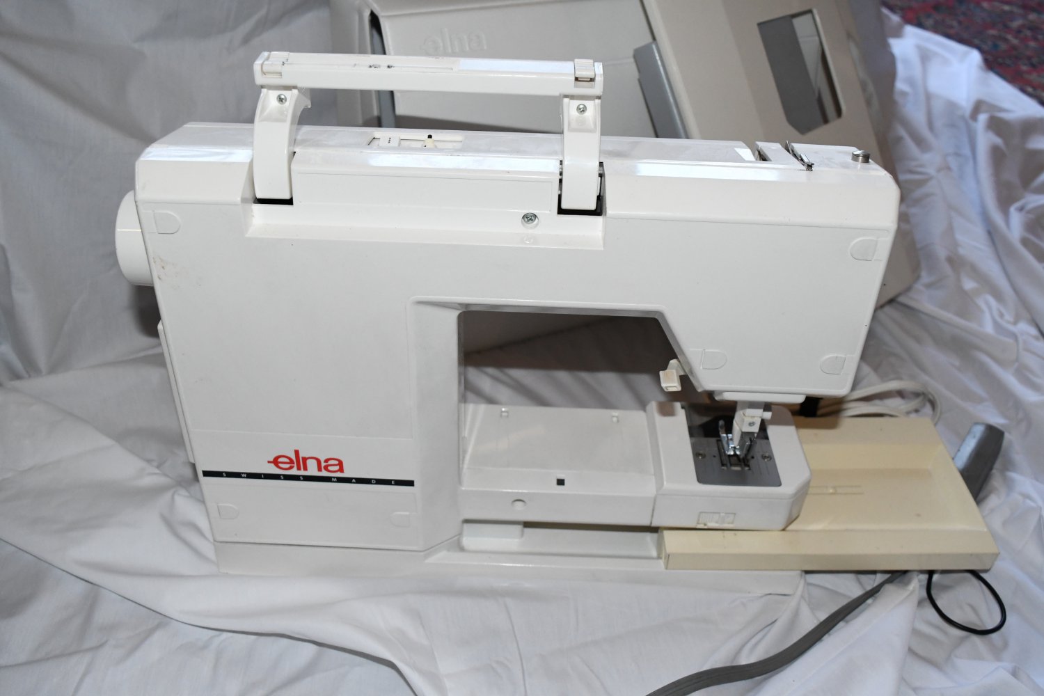 Elna 8000 Diva Computerized Sewing Machine Good Motor Rare Read 322 515c3 6433