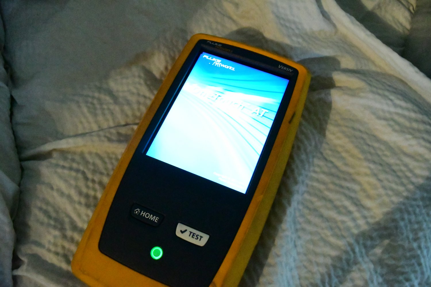Fluke Versiv OneTouch AT G2 Network fiber Tester-powers on-FOR REPAIR-AS IS-517A