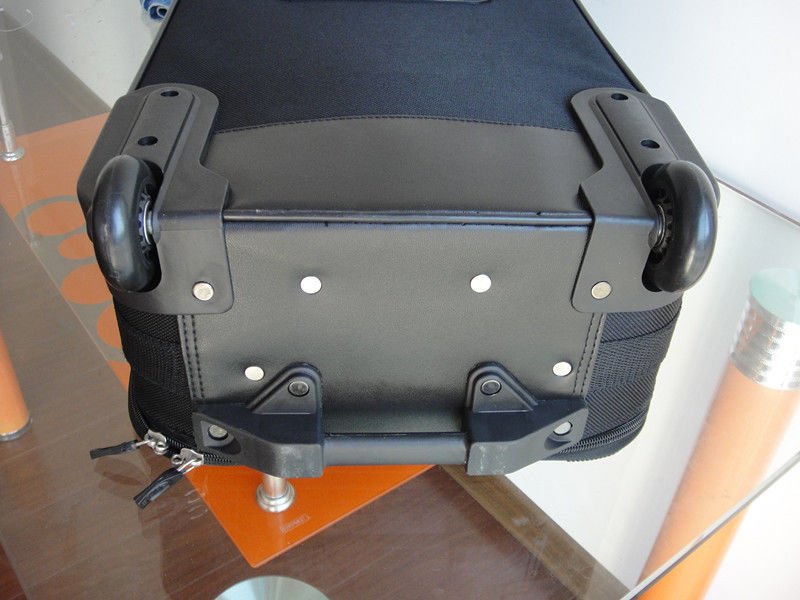 New Black 2 PC Expandable Lightweight Rolling Luggage Set Carrier 24" 28"