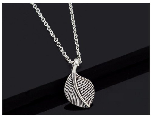 Vintage Silver Small Leaves Pendant Long 18" inches Pendant Necklace for Women.