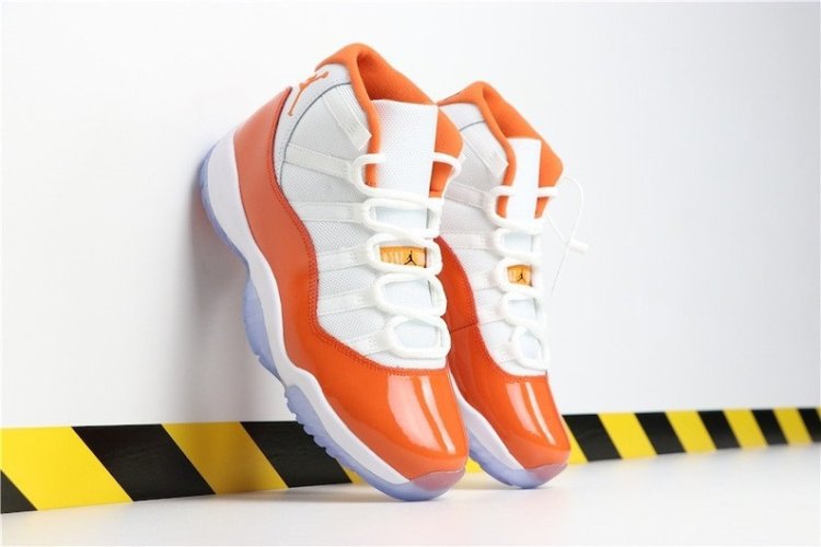 Air Jordan 11 florida Gators White Orange Sneakers