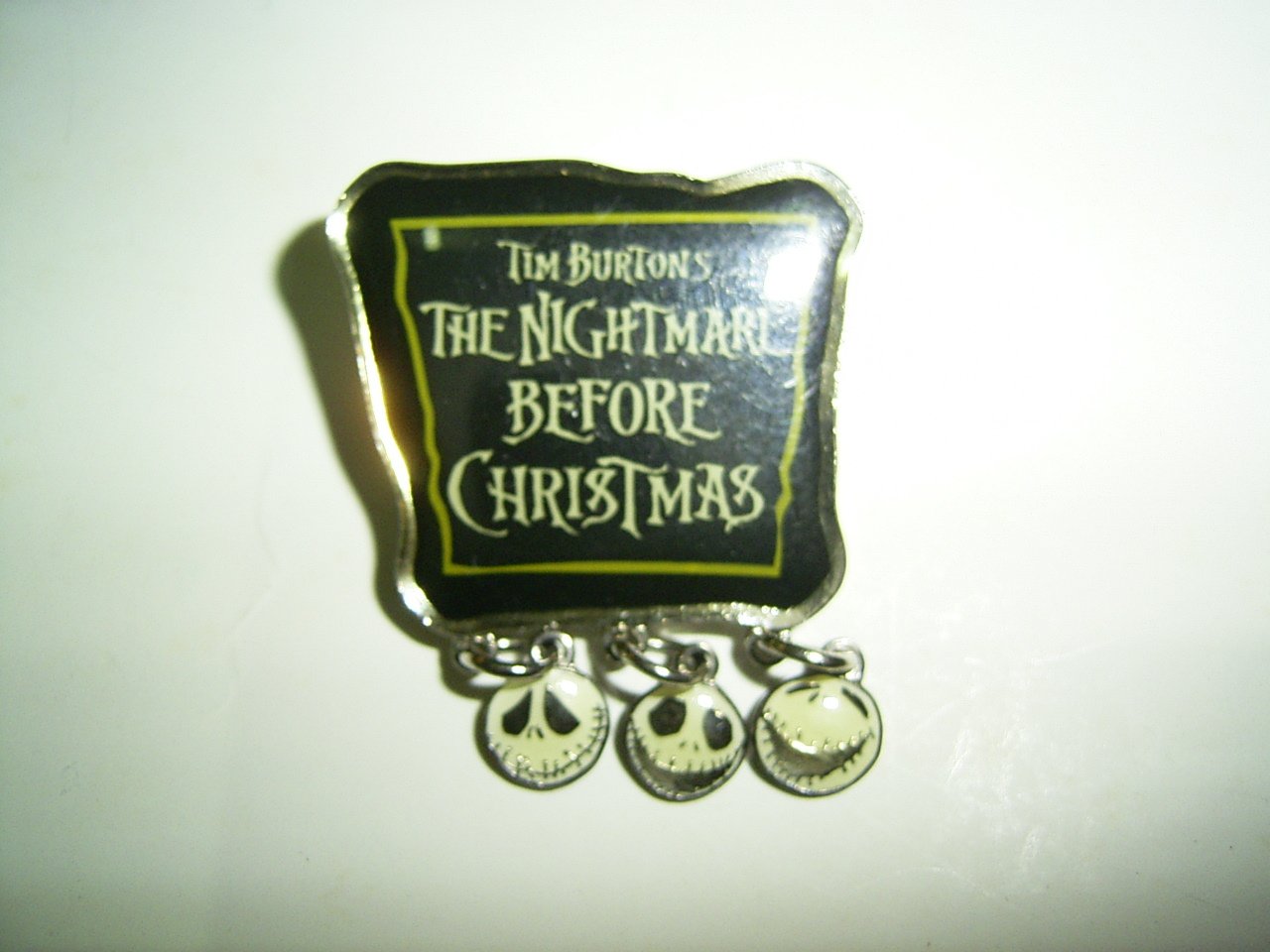 Disney TIM BURTONS The Nightmare Before Christmas Pin